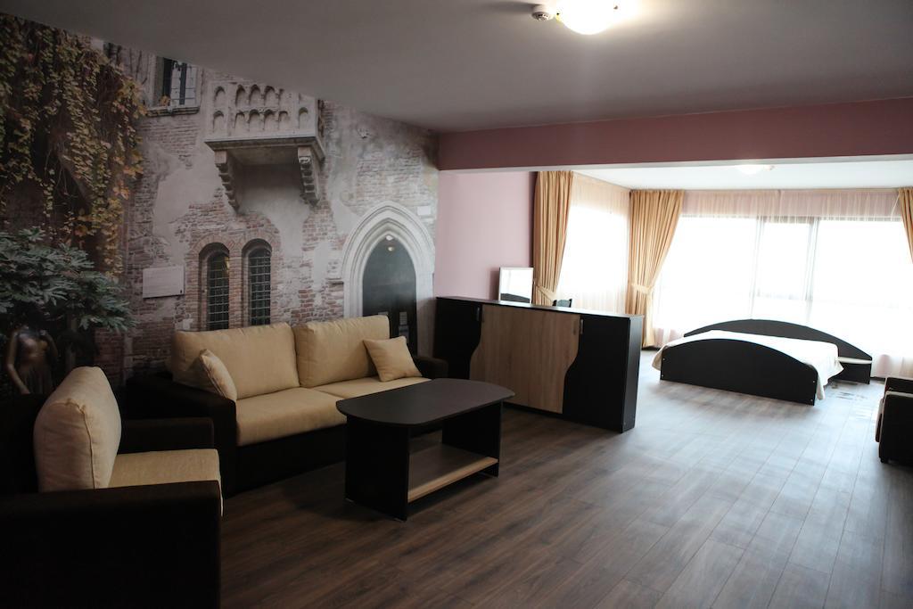 Meatsa Hotel Kŭrdzhali Pokoj fotografie