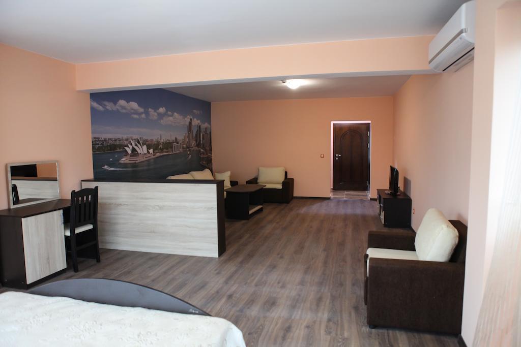 Meatsa Hotel Kŭrdzhali Pokoj fotografie